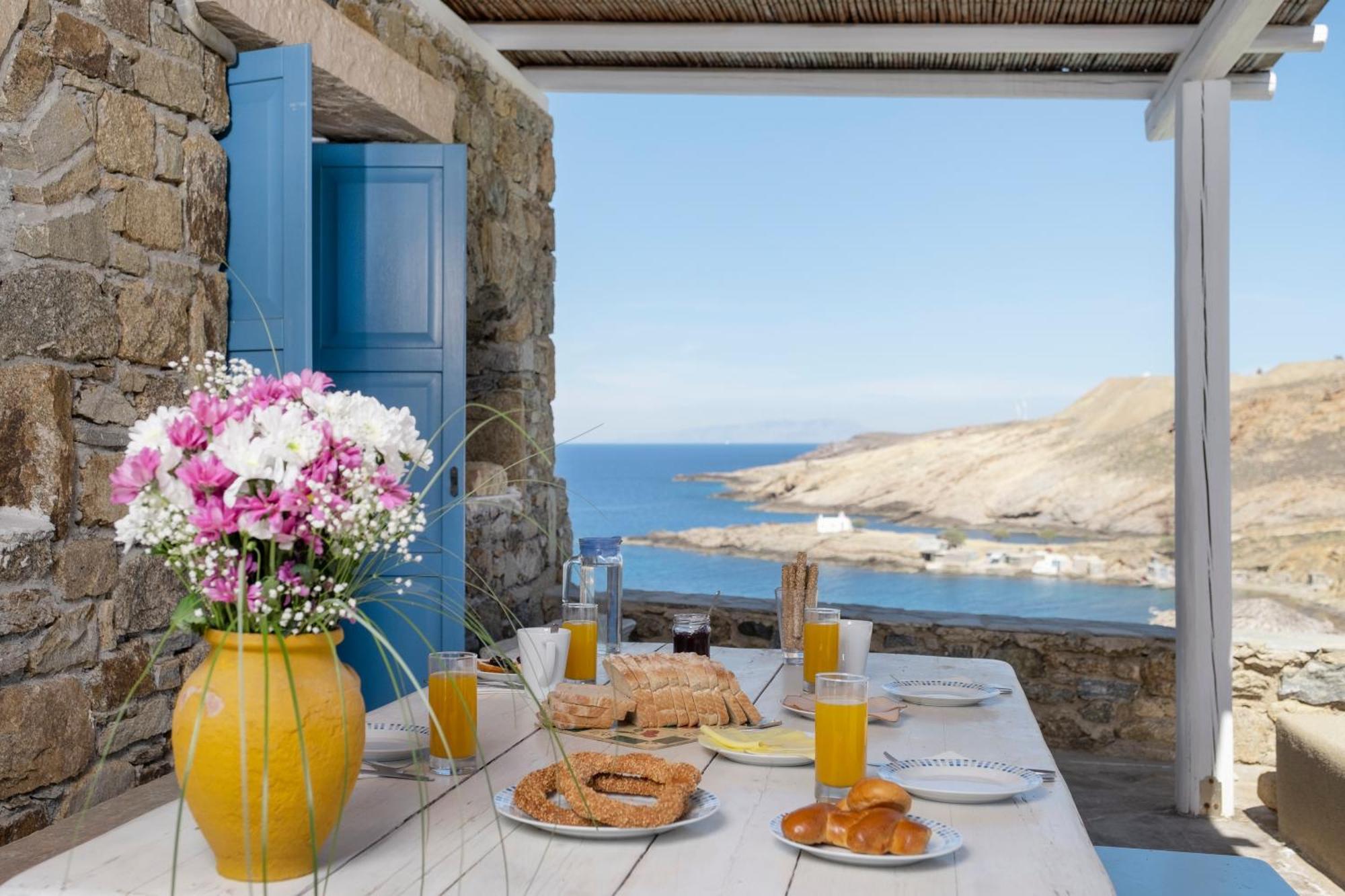 The Mykonist Merchia Beach Villas & Suites Εξωτερικό φωτογραφία