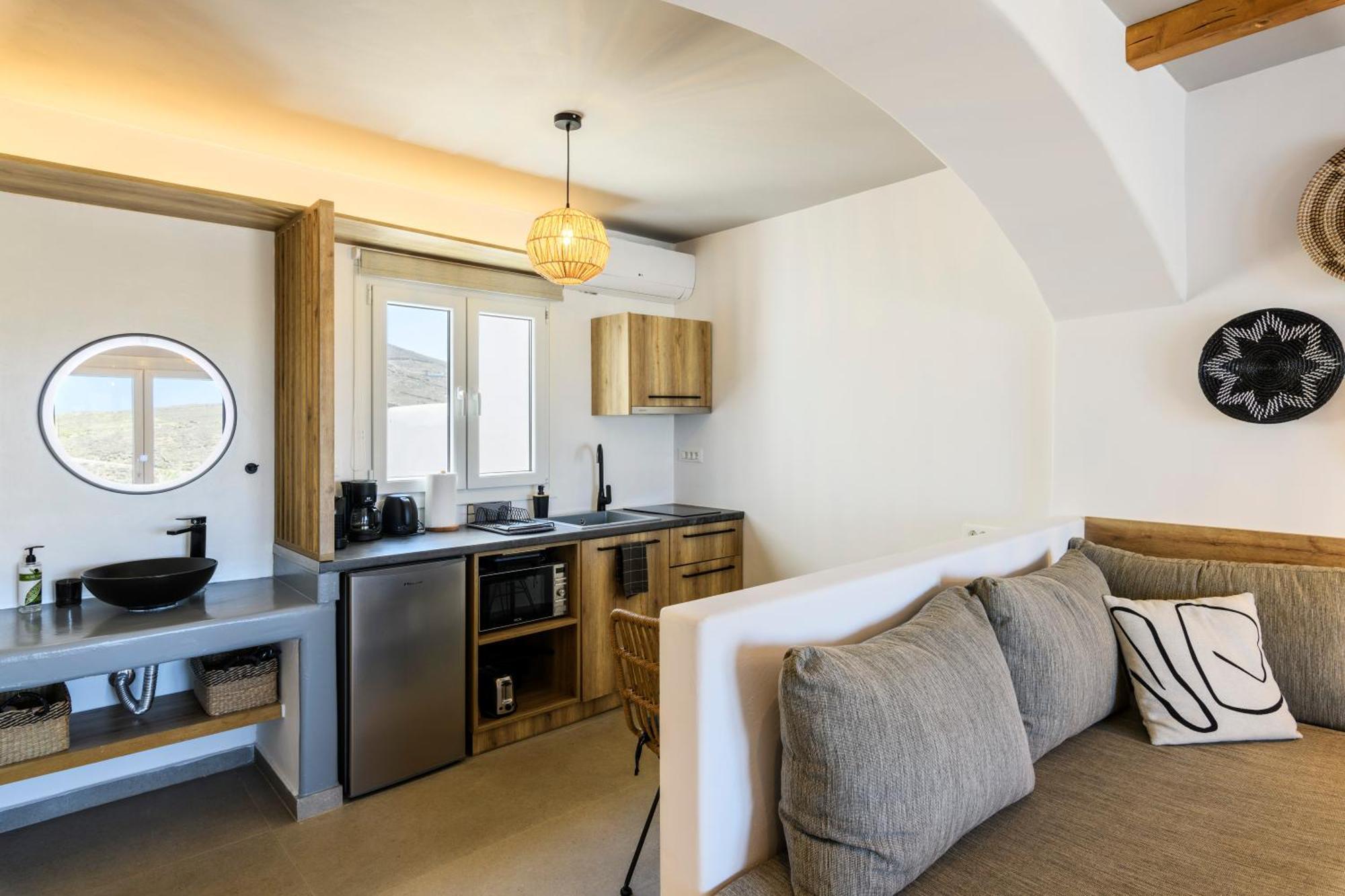 The Mykonist Merchia Beach Villas & Suites Εξωτερικό φωτογραφία