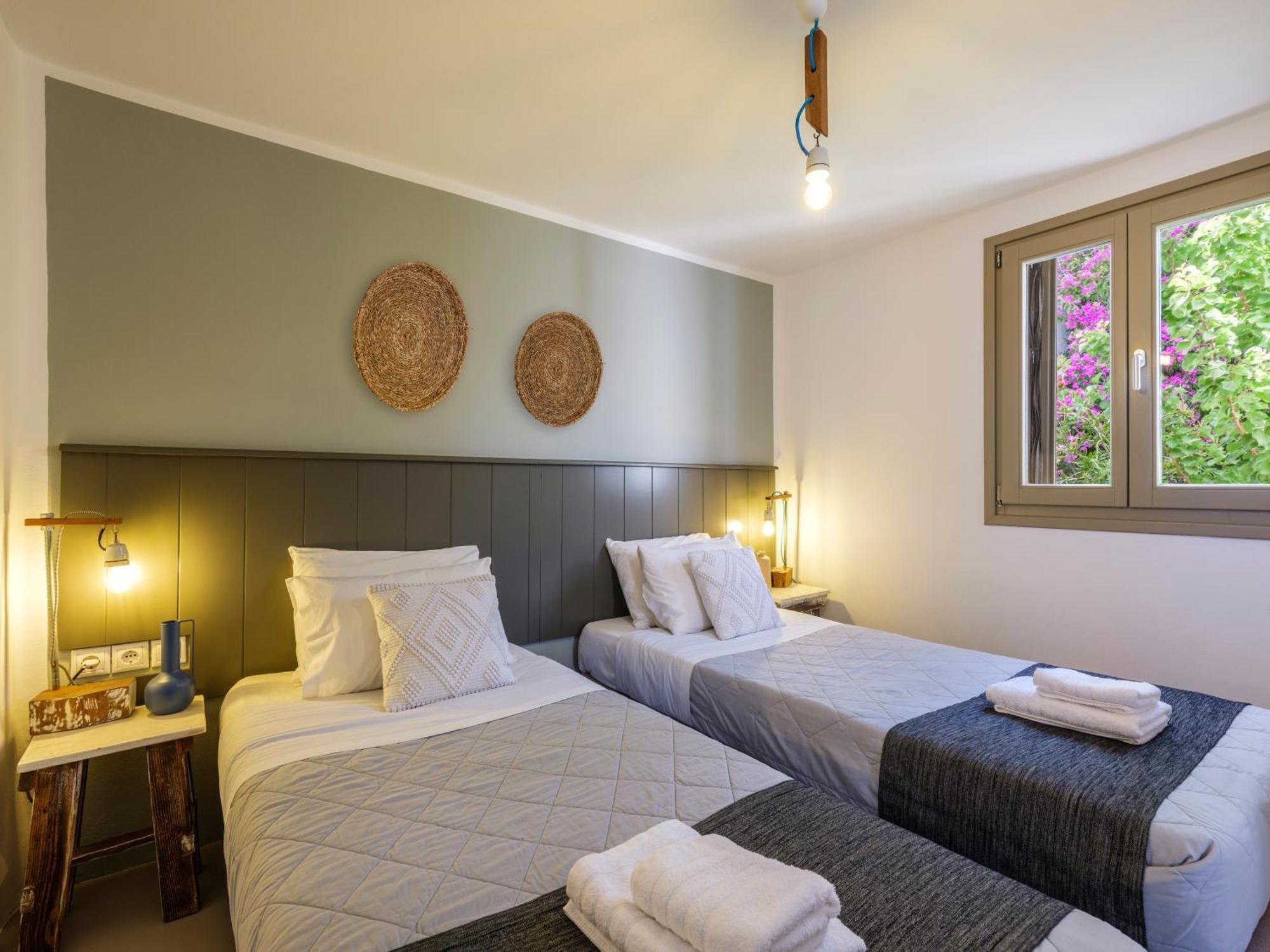 The Mykonist Merchia Beach Villas & Suites Εξωτερικό φωτογραφία