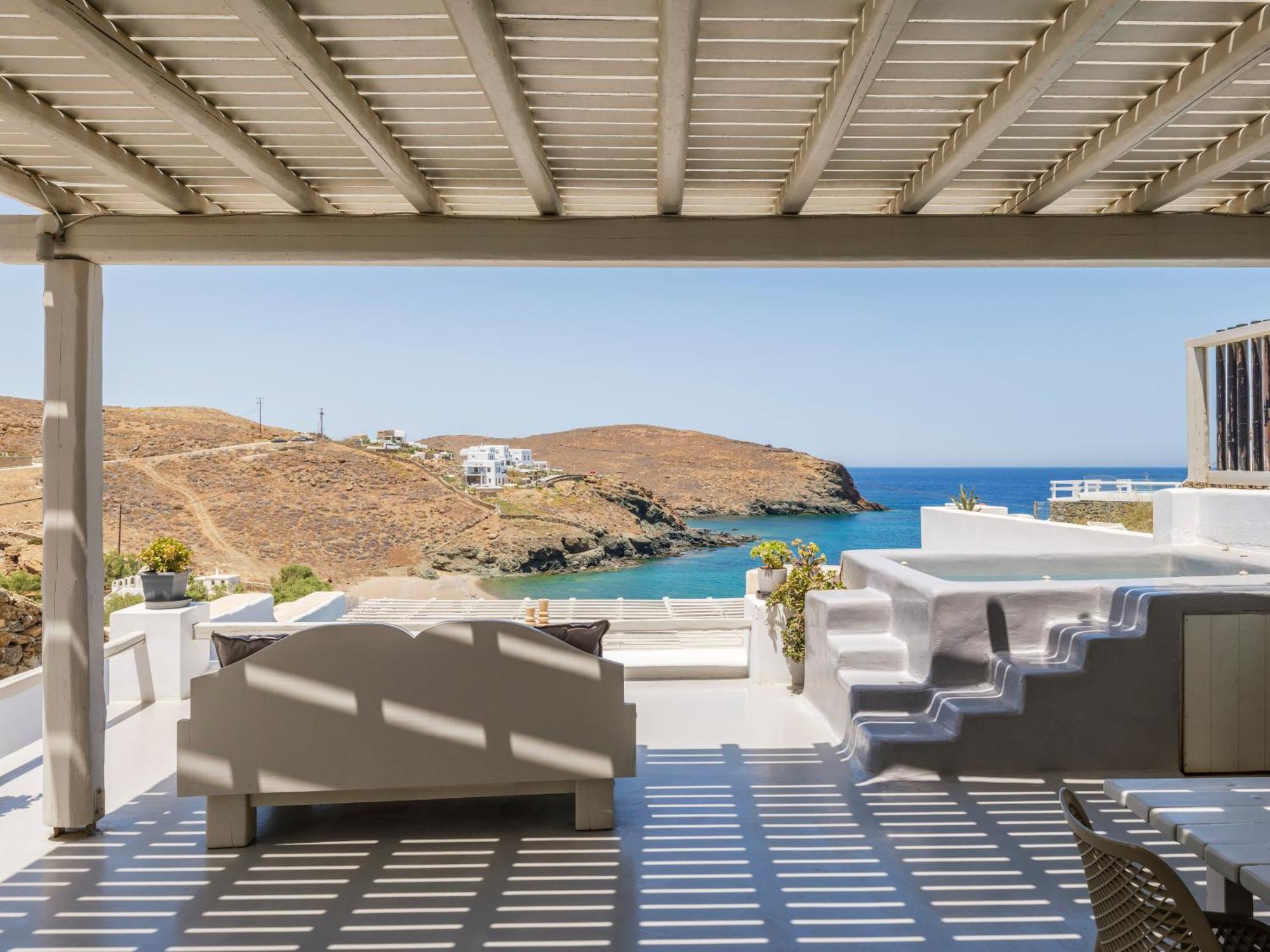 The Mykonist Merchia Beach Villas & Suites Εξωτερικό φωτογραφία