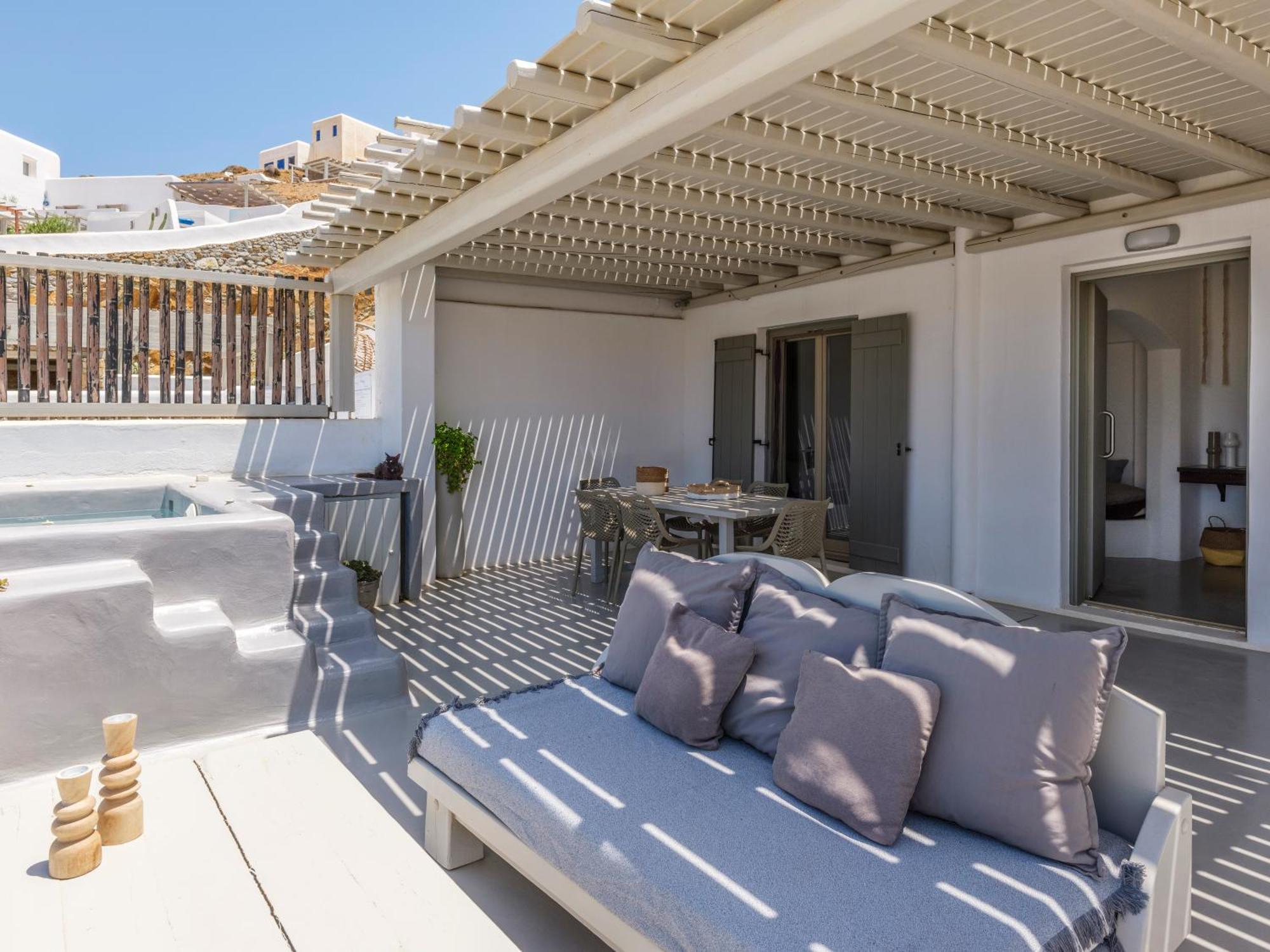 The Mykonist Merchia Beach Villas & Suites Εξωτερικό φωτογραφία