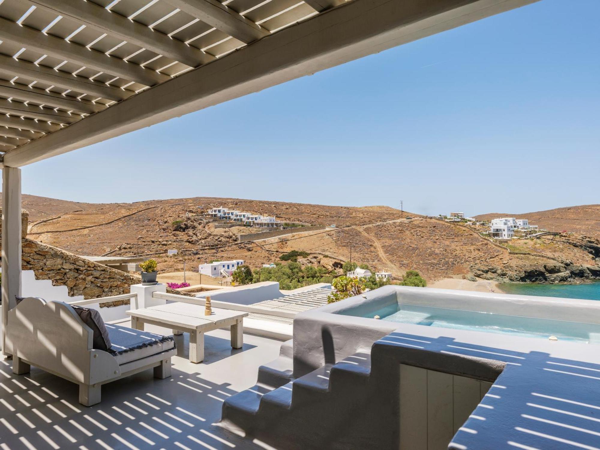 The Mykonist Merchia Beach Villas & Suites Εξωτερικό φωτογραφία