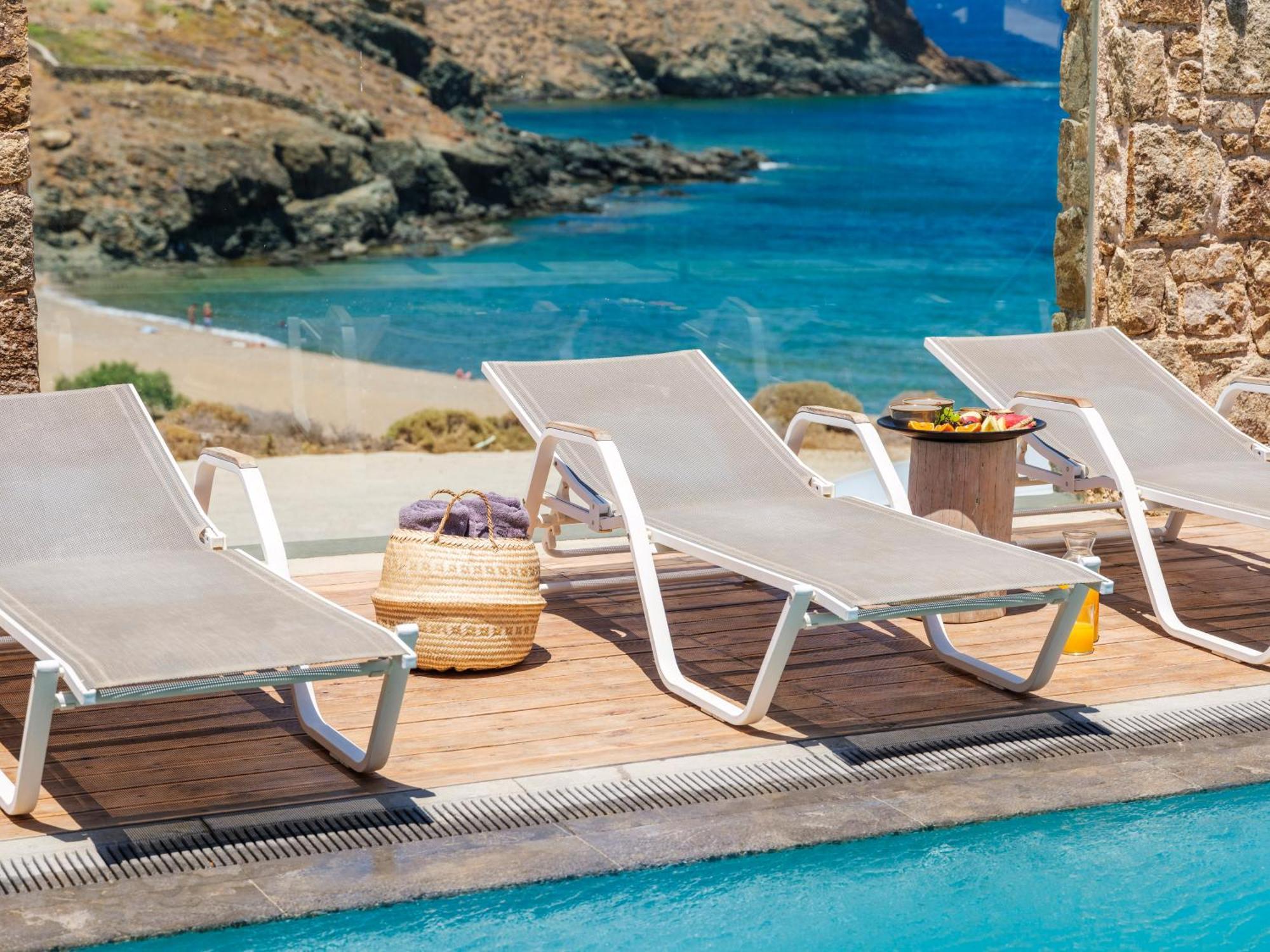 The Mykonist Merchia Beach Villas & Suites Εξωτερικό φωτογραφία