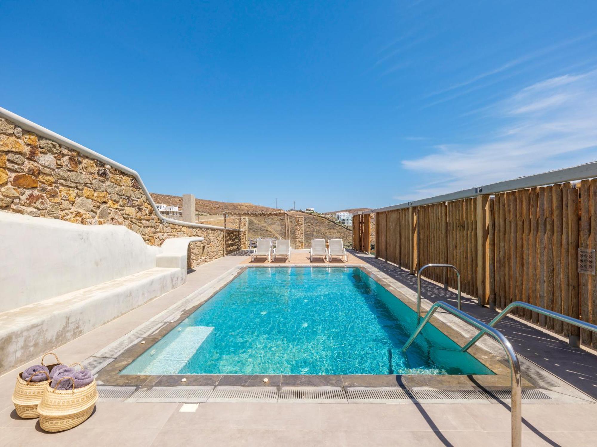 The Mykonist Merchia Beach Villas & Suites Εξωτερικό φωτογραφία